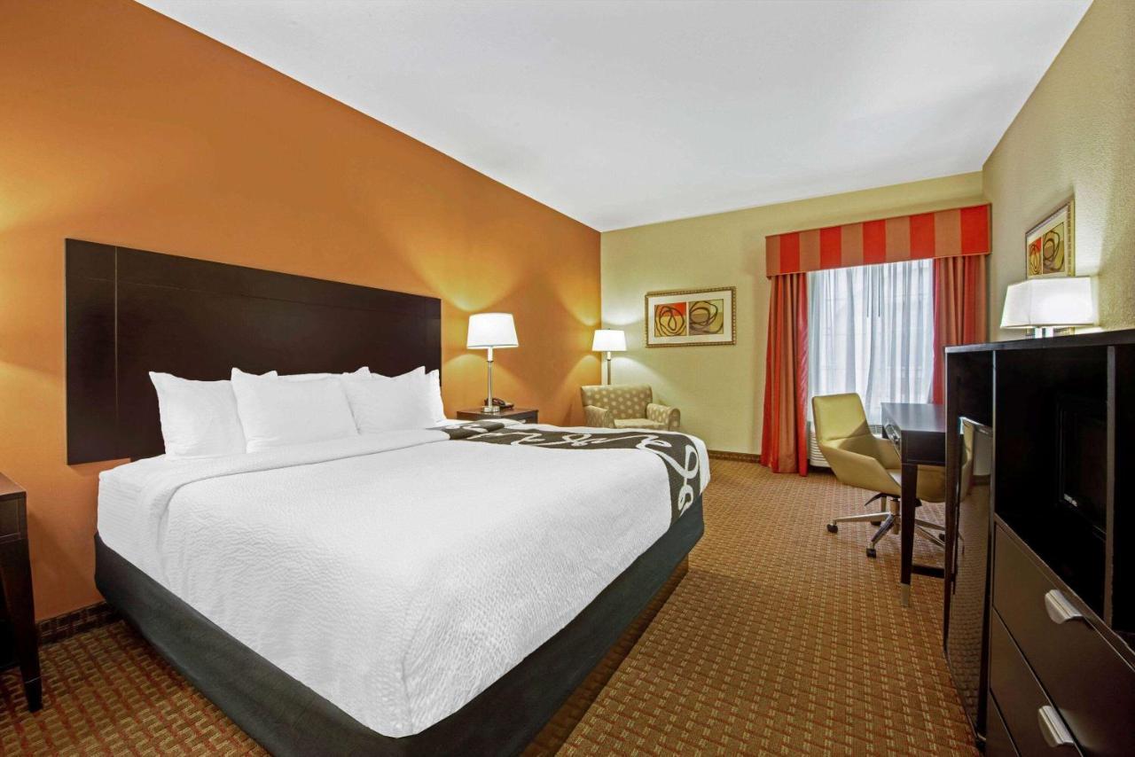 La Quinta By Wyndham Port Arthur Exterior photo