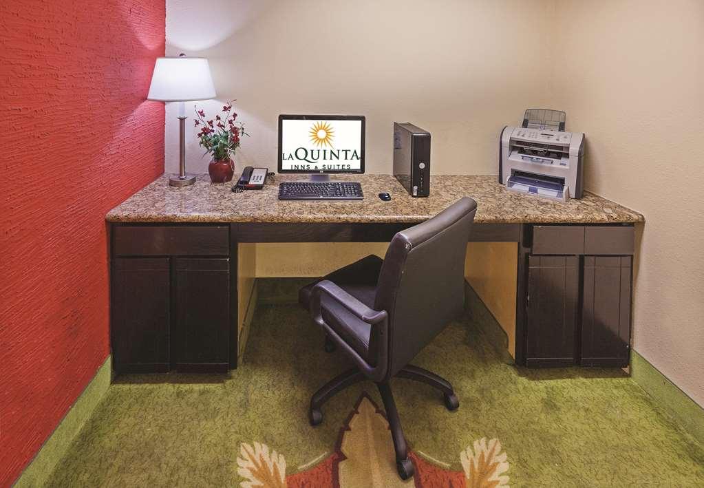 La Quinta By Wyndham Port Arthur Facilities photo