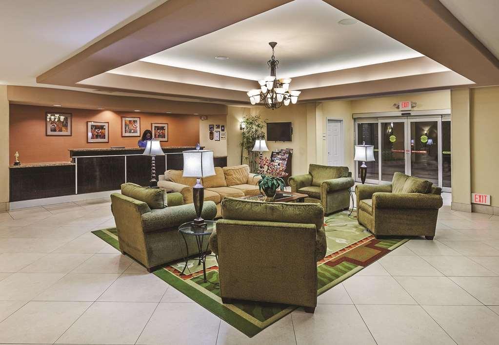 La Quinta By Wyndham Port Arthur Interior photo